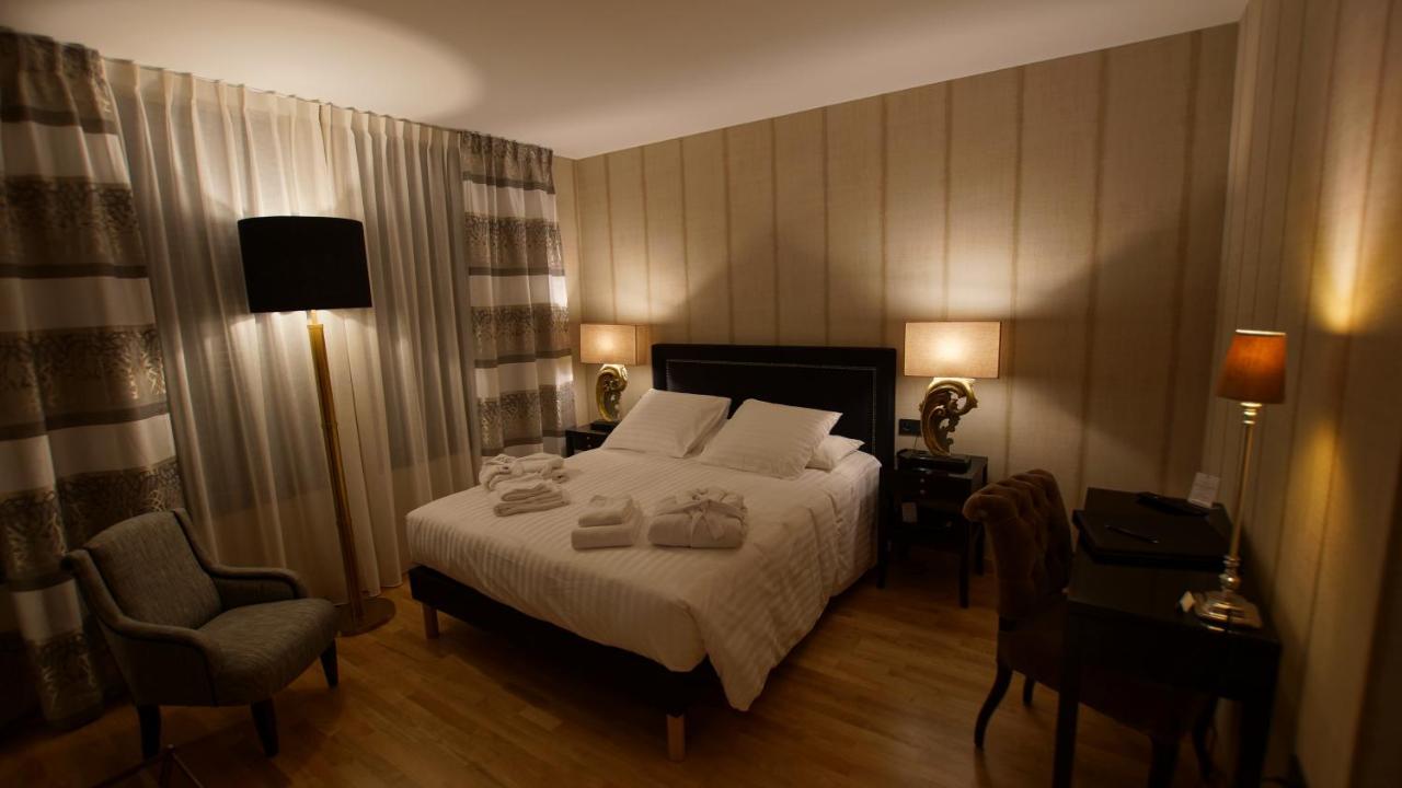 Hotel De Charme L'Oree Du Parc 로만스수르아이져 외부 사진